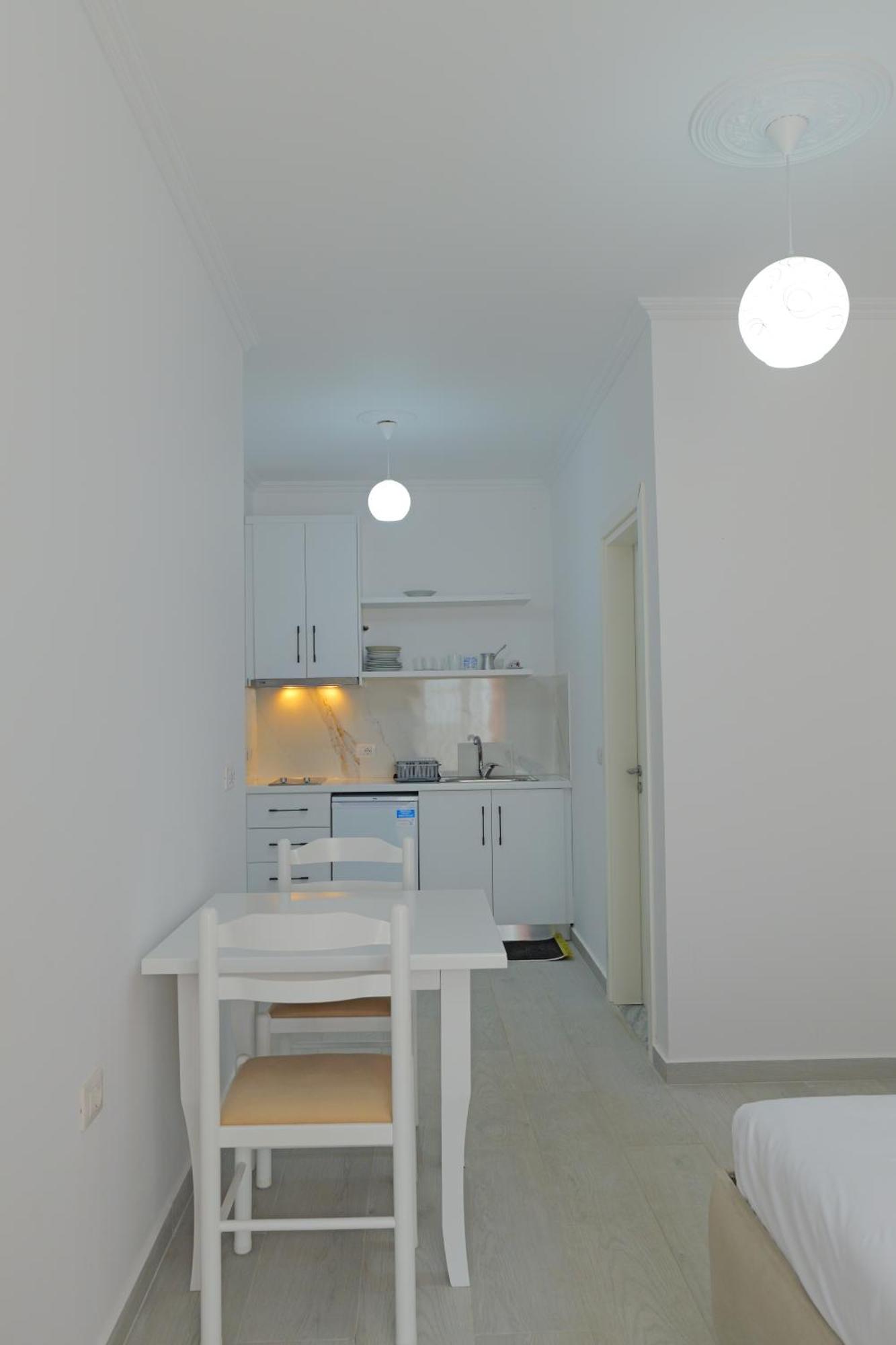 Vila Marina Apartments Sarande Exterior photo